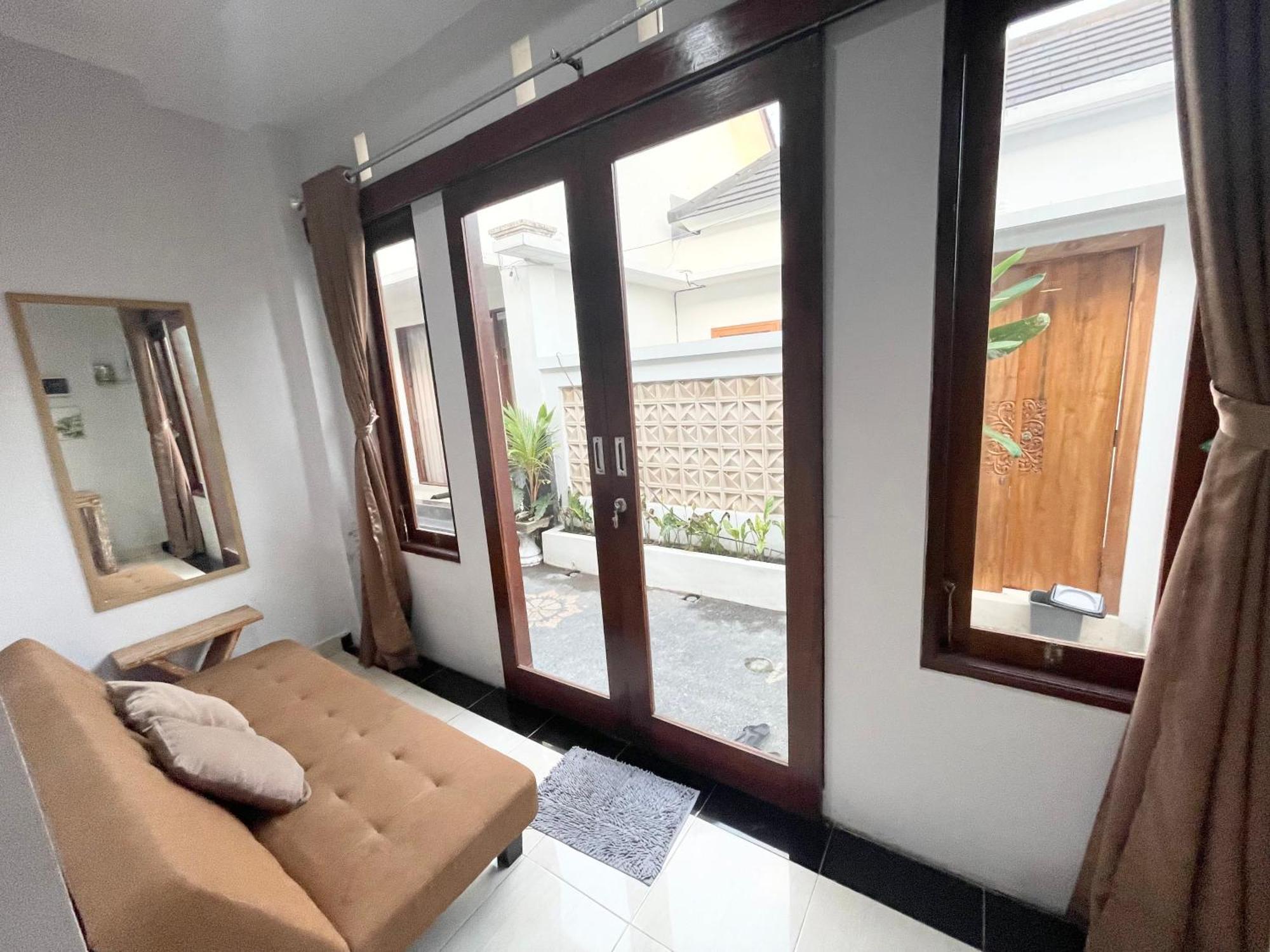 Lagriya Guest House Ketewel Buitenkant foto